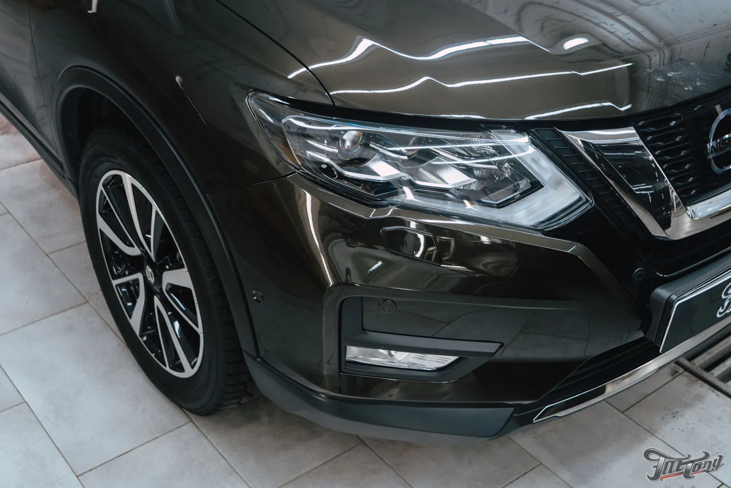 Полировка кузова с покрытием керамикой и мойка подкапотного пространства для Nissan X-trail
